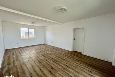 Casă cu 4 camere în Moșnița Veche - 11
