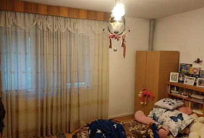 Apartament cu 3 camere decomandat în George Enescu - 3