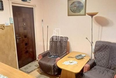 Apartament cu 3 camere decomandat în Dâmbu Pietros - 2