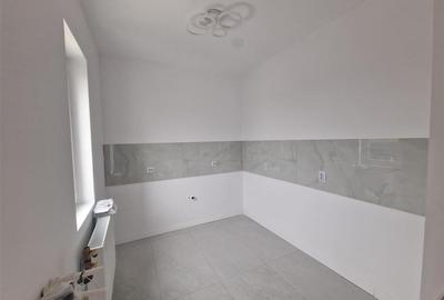 Casă cu 3 camere cu Canalizare în Central - 6