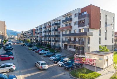 Apartament cu 2 camere decomandat în Tractorul - 1