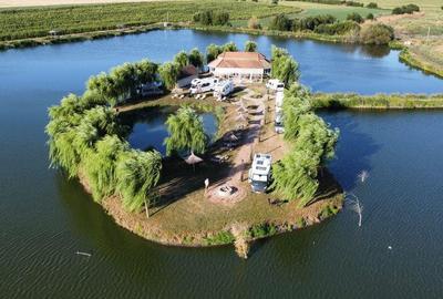 Pescarie cu restaurant - 1