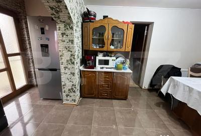 Casă cu 3 camere cu Teren 2638 Mp în Central - 5