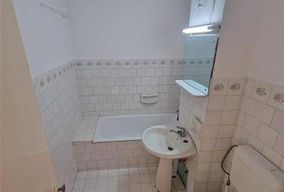 Decomandat 2 camere etaj 3 zona Lipovei Decomandat 2 camere etaj 3 zona Lipovei - 11