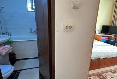 Apartament cu 4 camere semidecomandat, mobilat în Titan - 4