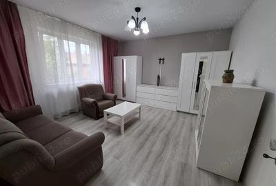 Zona str. Hortensiei ap. cu 2 camere, situat in bloc tip vila, etaj 1 - 3