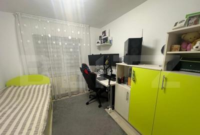 Apatament 3 camere renovat, zona 13 Decembrie - 5