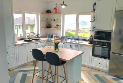 Casa superba cu panorama, cartierul nou, Dezmir - 2