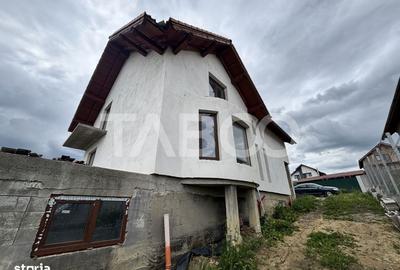 Casă cu 4 camere în Hamba