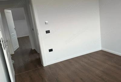 Casă cu 5 camere în Moșnița Nouă - 1