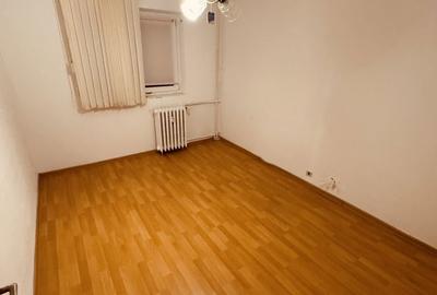 Apartament cu 3 camere decomandat în Rahova - 3