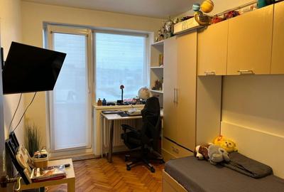 Apartament cu 3 camere decomandat în Piața Centrală - 9