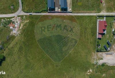 Teren de 2700 mp, în Central