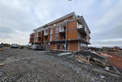 Apartament cu 2 camere decomandat în Solidarității - 24