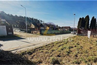 Teren de 2500 mp, în Central - 1