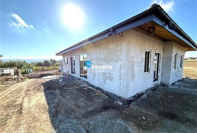 Casa Parter  3 dormitoare, 2 bai, 92 mp utili  Zona Horpaz - 4