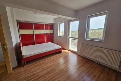 Casă cu 4 camere cu Teren 4000 Mp în Comșești - 5