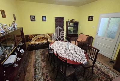 Casă cu 4 camere cu Teren 540 Mp în Hunedoara - 11