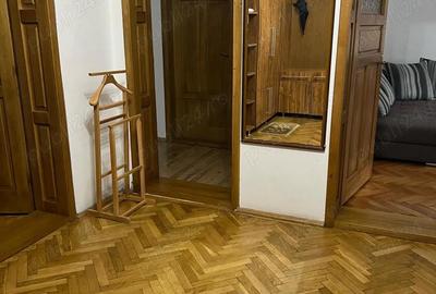 Apartament cu 3 camere decomandat în Central - 3