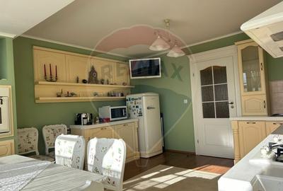 Apartament cu 2 camere decomandat, mobilat în Decebal - 3