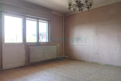 Apartament cu 3 camere decomandat în Rogerius