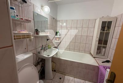 Apartament 3 camere decomandat etaj 2 zona Vasile Aaron Sibiu - 7