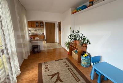 Apartament cu 3 camere semidecomandat, mobilat în Florești - 6