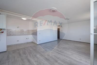 Garsoniera in zona Ghimbav Livada- Comision 0% - 5