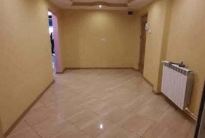 Apartament cu 2 camere decomandat în C5 - 6