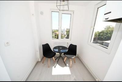 Apartament cu 2 camere decomandat în Micro 17 - 5