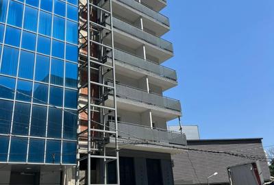 Vanzare Bloc zona Grozavesti stradal -pretabil Hotel - AIRBNB - 2