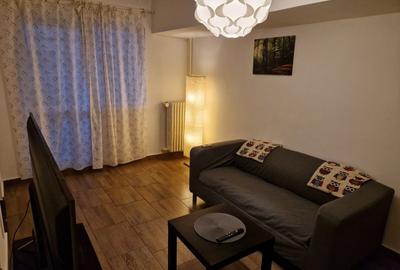 Apartament cu 2 camere semidecomandat în Dorobanți
