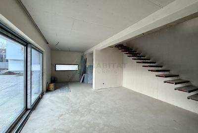 Complex boutique- 2 Vile individuale 6 camere - 16