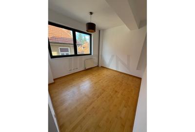 Apartament cu 4 camere semidecomandat în Dorobanți - 9