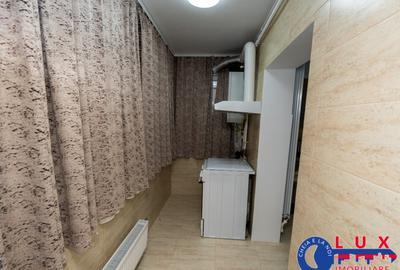 Apartament cu 3 camere decomandat în C5 - 5