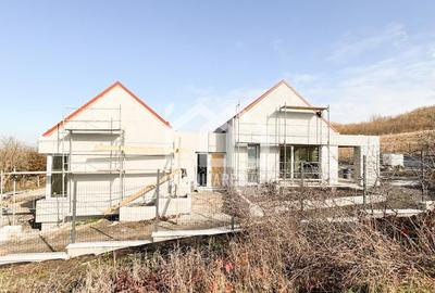 Casă individuală cu 4 camere cu Canalizare în Jucu de Sus - 9