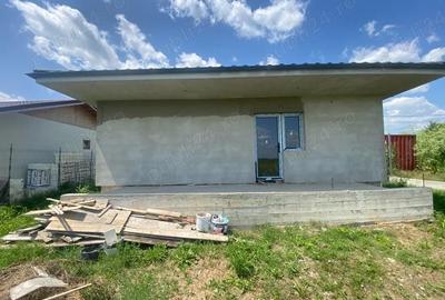 Casă cu 3 camere cu Teren 290 Mp în Sintești - 5