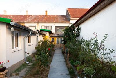 Vand casa ultracentral in Pecica - 7