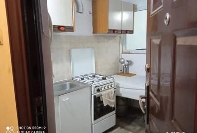 Inchiriez garsoniera! - 2