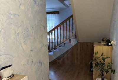 Casa / Vila cu 4 camere de vanzare in zona Periferie - 11