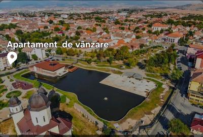 Apartament cu 3 camere decomandat în Central - 2