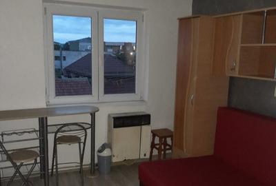 Inchiriez sau vand garsoniera confort 2 Str. Nicolae Titulescu - 1