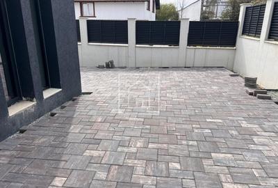 Casă individuală cu 5 camere cu Canalizare în Central - 9