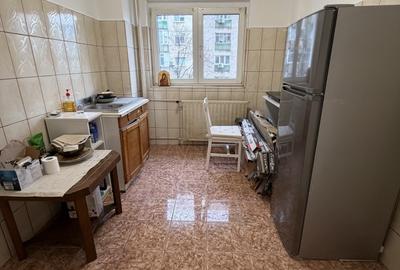 Apartament cu 3 camere semidecomandat, mobilat în Drumul Taberei - 7