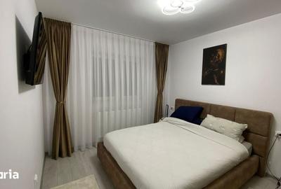 Apartament cu 3 camere semidecomandat în Lazaret - 4