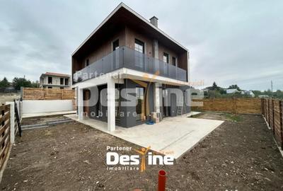 Casă cu 5 camere cu Teren 360 Mp în Rediu - 2