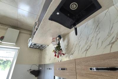 Se vinde apartament spa?ios in Campina la etajul 4din 4 izolat,refacut acoperisul - 9