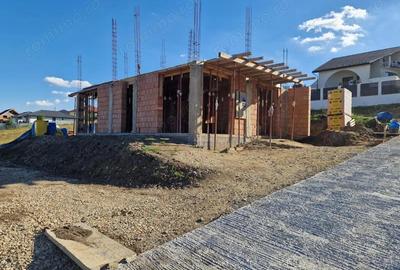 Casa la rosu, constructie 2025, in Sancraiul de Mures, spre vanzare - 1