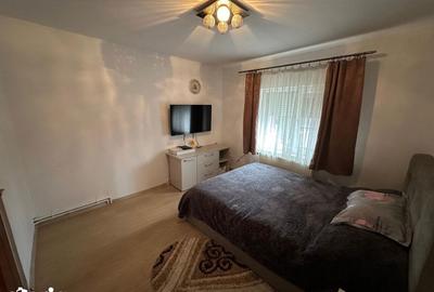 Casă cu 6 camere cu Teren 456 Mp în Florești - 10