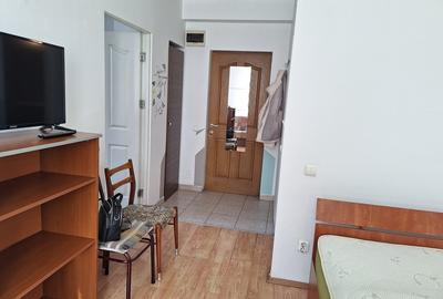Garsonieră decomandată în Gorjului - 11